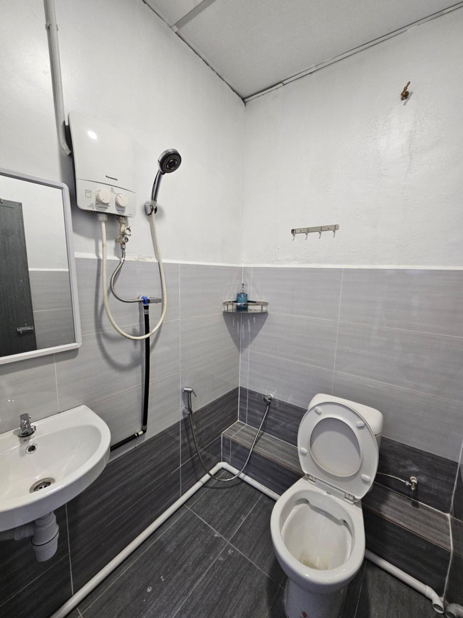 Ss Two Hostel Penang จอร์จทาวน์ ภายนอก รูปภาพ
